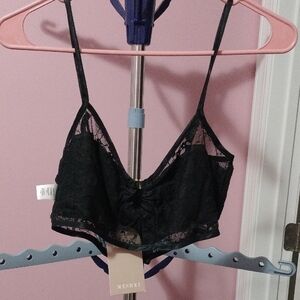 Meshki Elegant Black Lace Bralette Size M